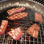 炭焼肉 石田屋。 - 