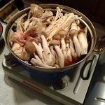 山月 - 4種のキノコ鍋
