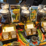 シャポン - ２５００円のチョコもあります