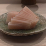 日本橋蛎殻町 すぎた - 甘みは穏やかで生姜の風味、酸味共に穏やか。後に残らない程度の程よいこと口直し。