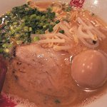 凪 - 豚骨麺+味玉