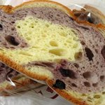 ブランジェ浅野屋 - ブルーベリーのパン