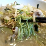 ガスト - ほうれん草麺