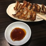 呼び戻しとんこつ 光四郎 - 餃子