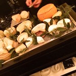 ガストロノミー ジョエル・ロブション - 幸せなチーズワゴン(((o(*ﾟ▽ﾟ*)o)))