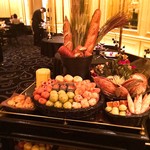 ガストロノミー ジョエル・ロブション - パンは全てレストラン内のベーカリーチームが焼いた自家製パンだそう♡どれも美味しかったです(o^^o)