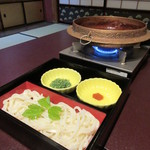 料亭 金鍋 - 鍋の〆は麺で