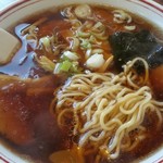 食事の店なかむら - 中細麺。