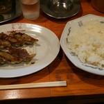 餃子飯店　嘉春 - ギョーザ定食