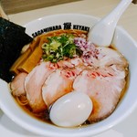 Sagamihara 欅 - 今日は贅沢にも特醤油にチャーシューをトッピング。醤油らーめん(750円)+特トッピング(250円)+チャーシュートッピング(250円)+大盛(100円)=1350円でした。