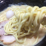 壱角家 - 麺リフト