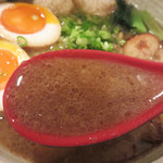 Ichi - 塩味の鶏白湯と味の違いはありますが、醤油味のほうがこってり感高めです。