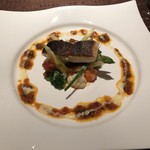 LA PORTE DE VERITE - 魚料理 スズキのグリエ