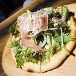 パッカーズ ピッツァ マニア - サラダピザ