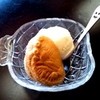 Cafe 自休自足 - 料理写真:地元の銘菓「あわび最中」がドーン❢とのってます。「昆布塩アイスもなか」