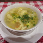 ビストロ アオキ - 玉子と野菜のスープ