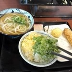 丸亀製麺 - セルフトッピン