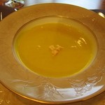 プティレストラン グーテ - ニンジンのスープ