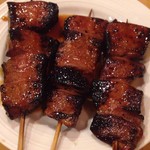 もつ焼き 三朝 - レバー（100円）