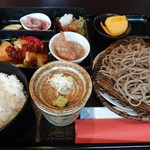 手打そば処 飯綱 - そば定食 880円（税込）