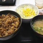 吉野家 - 牛丼コモサラツユダク400円 味噌汁60円