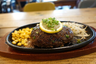 STEAK&HAMBURGER THUNDER - ☆分厚いハンバーグ(^o^)／☆