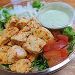 ウィズグリーン - ハーブチキンと彩り野菜のサラダ