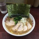 横浜ラーメン 町田家 - 