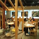 武蔵野カンプス - 2011/04　土曜ランチもイッパイでした。