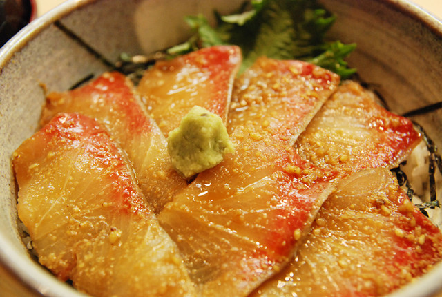 閉店 魚しん 乃木 寿司 食べログ