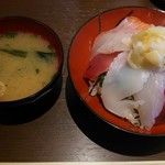 Gottsundesu - 10種海鮮丼