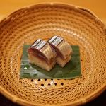 赤坂 詠月 - 秋刀魚すし