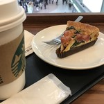 スターバックス コーヒー - ベーコンとほうれん草のキッシュ