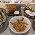 飛梅 - かき飯DXセット　950円　具のない汁つき