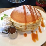 コラソンカフェ - 塩キャラメルパンケーキ(税込600円)