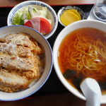 玉龍飯店 - かつ丼セット　900円