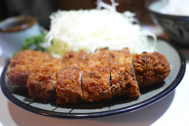 トンカツの店豚珍館>