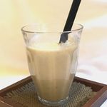 LOHAS - アーモンドミルクと無花果のスムージー