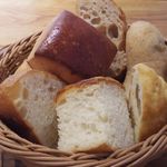 ポワンタージュ - パン盛り合せ