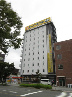 SUPER HOTEL - JR防府駅前にあります。