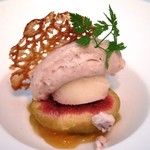 レッジョ・ネレミリア - 「いちじくのコンポスタとレモンのソルベ　栗のシャンティと共に」のアップ