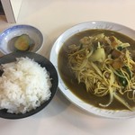 豚珍館 - 料理写真:スパイシーカレー焼きそば＆ライス