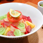 侍.うどん - 皮ごと食べれるシャインマスカットと種なし巨砲　と　シャインマスカットの天麩羅！