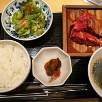 焼肉トラジ 大阪ヒルトンプラザ ウエスト店 - 肉の日限定ダイヤモンドcut（ハラミ・カルビ・ロース）MIX御膳税込み千円