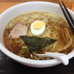 らーめんどんぐり - ワンタンめん、850円。なんか、同じ写真ばかり(^_^;)