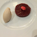 サラマンジェ ド イザシ ワキサカ - タルトプラリーヌ&紅茶のソルベ