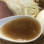 煮干中華ソバ イチカワ - スープ