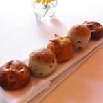 アイコニック - １人でも５個のパン