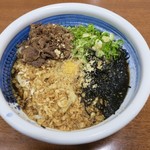 Furuichi Manjuu - 肉ぶっかけ(温)大盛り 丼が変わった