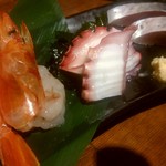 立呑み 魚椿 - 〆鯖、たこ、赤えび
